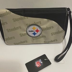 Steelers Wristlet wallet